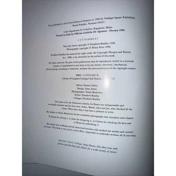 Needlework Animals: With over 25 Original Charted Designs Bradley, Elizabeth HB - Picture 6 of 7